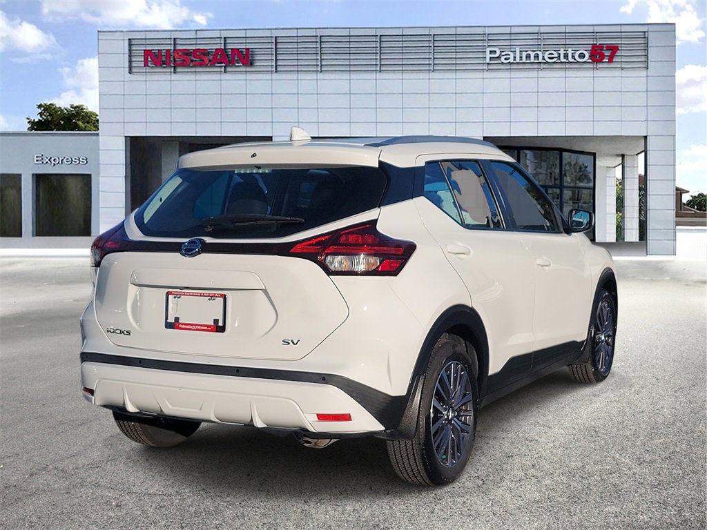 Certified 2021 Nissan Kicks SV image 6