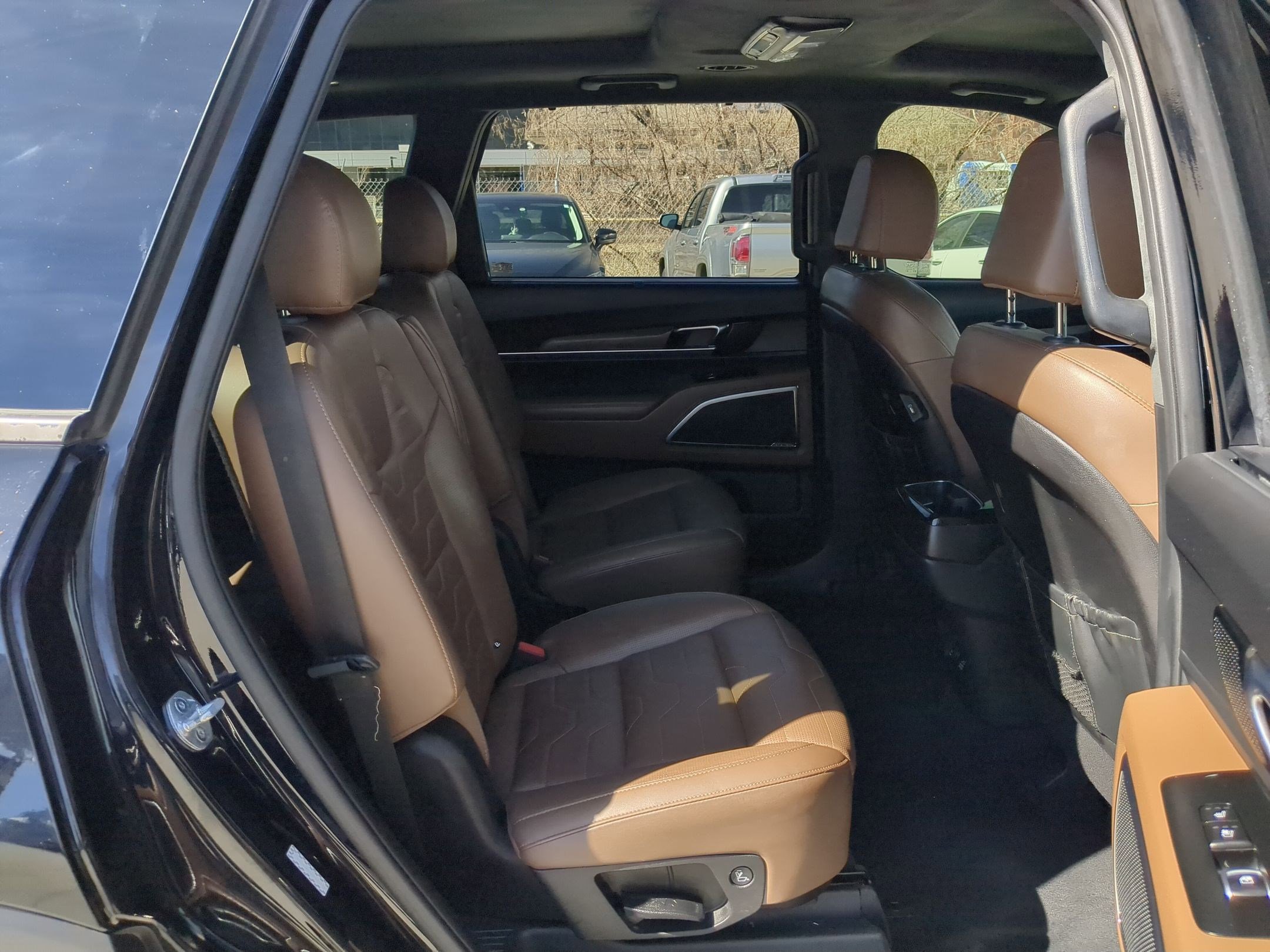 Used 2021 Kia Telluride SX w/ SX Prestige Package image 27