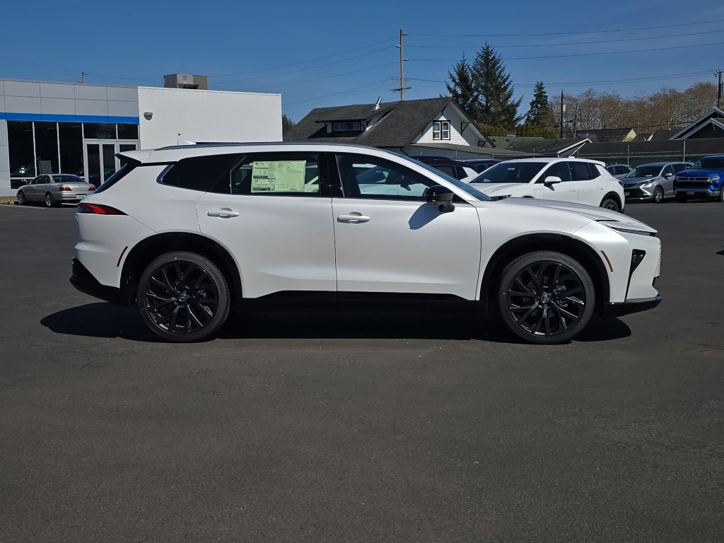 New 2026 Toyota Crown Signia image 7