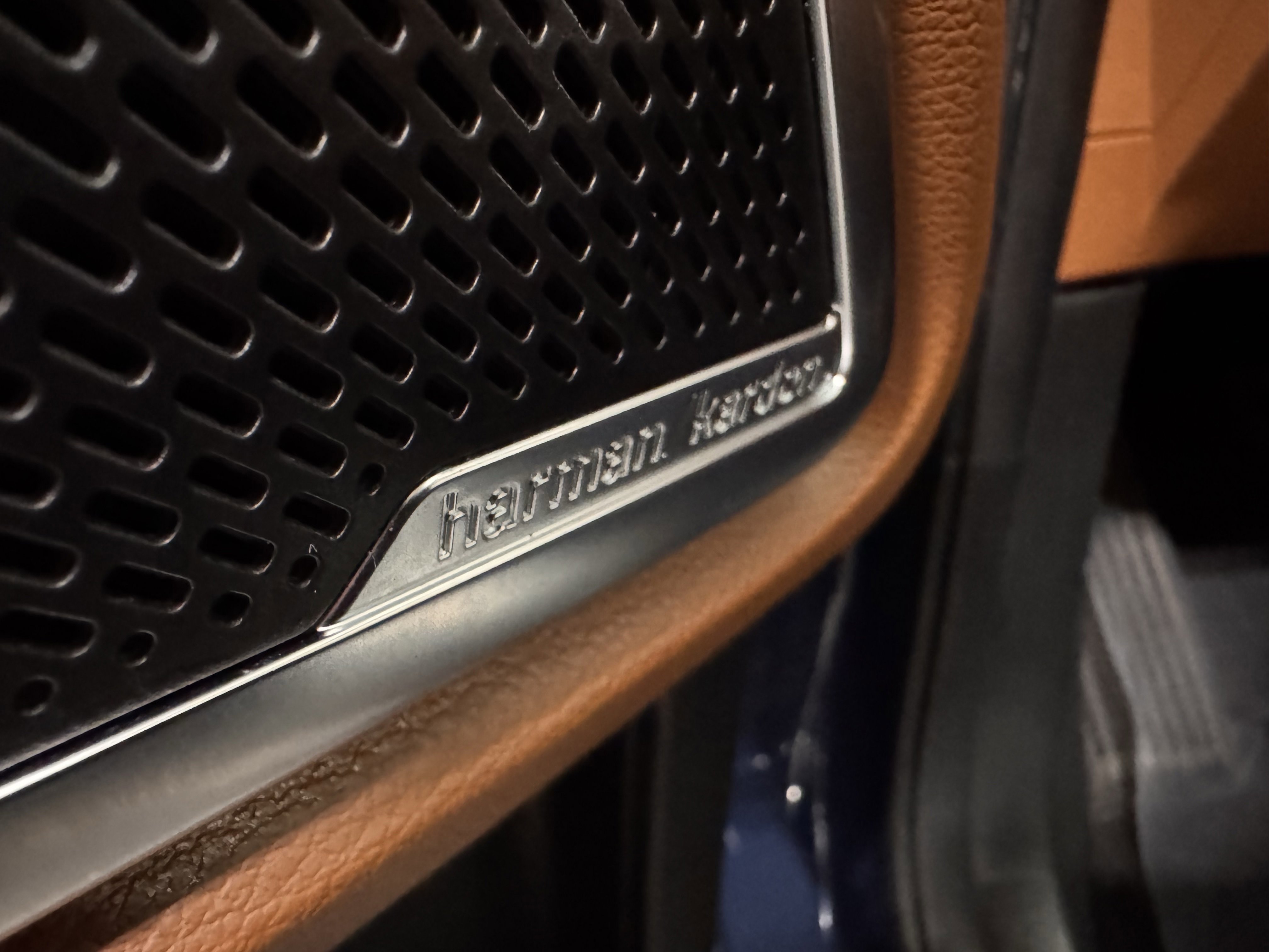 Used 2023 Kia Telluride SX X-Line image 27