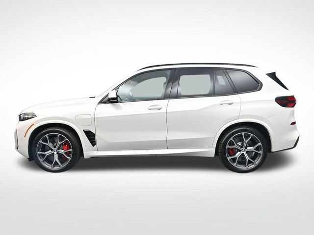 New 2026 BMW X5 xDrive50e w/ M Sport Package AWD/4WD image 8
