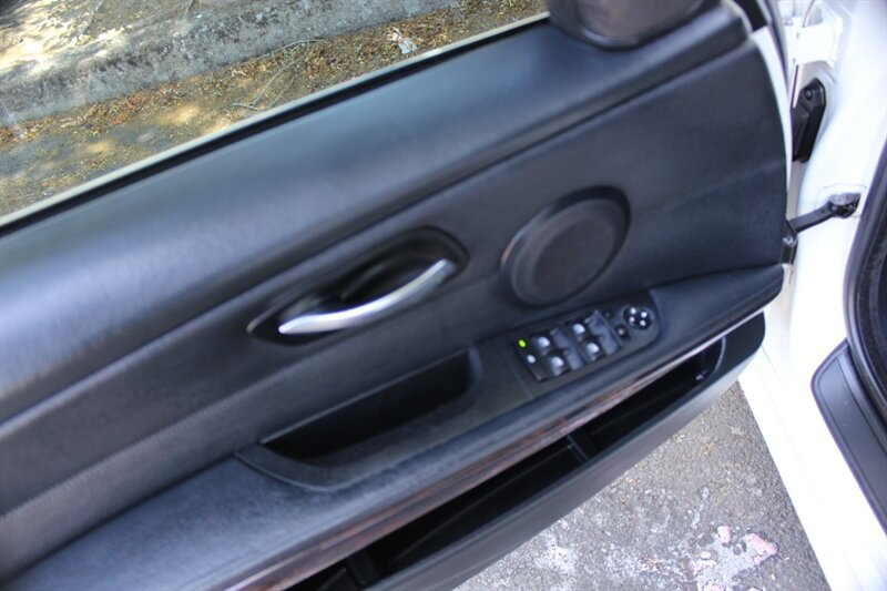 Used 2007 BMW 328i Sedan RWD image 11
