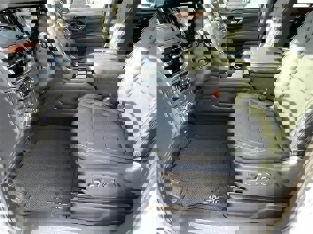 New 2026 GMC Yukon Denali w/ Sun & Power Step Package image 12