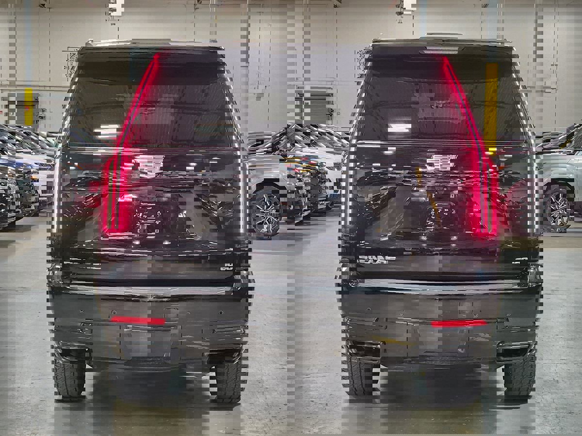 Used 2025 Cadillac Escalade ESV Sport Platinum image 10
