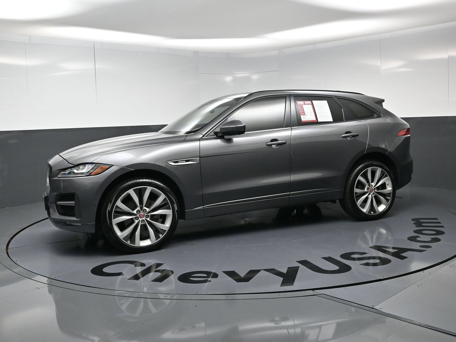 Used 2017 Jaguar F-PACE R-Sport AWD/4WD image 6