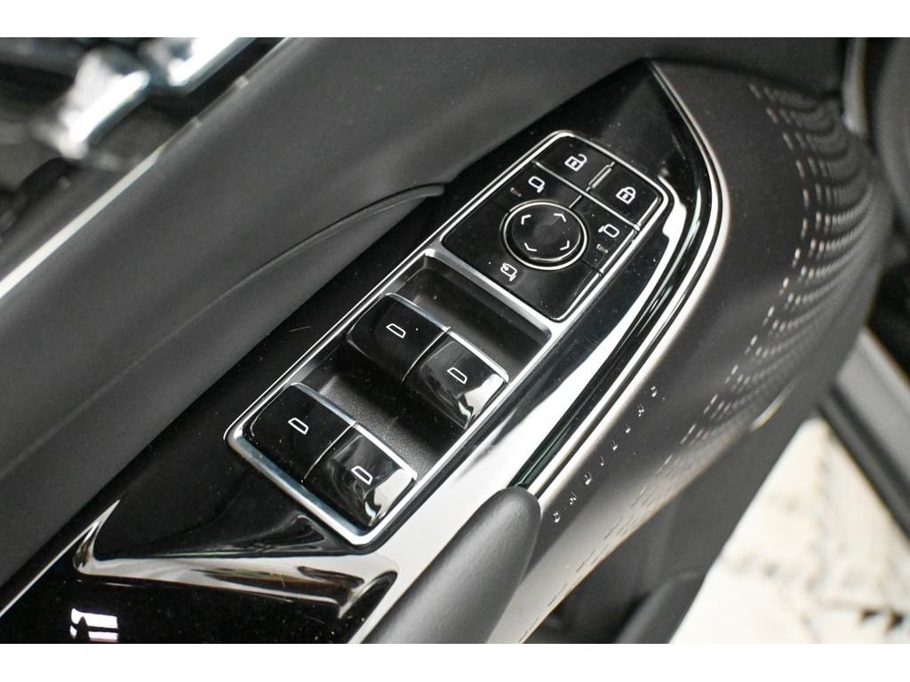 New 2025 Cadillac Lyriq Sport image 16