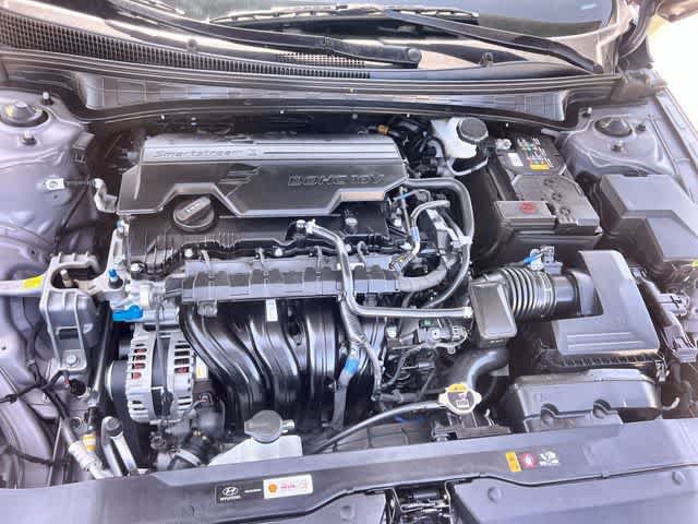 Used 2026 Hyundai Elantra SE FWD image 10
