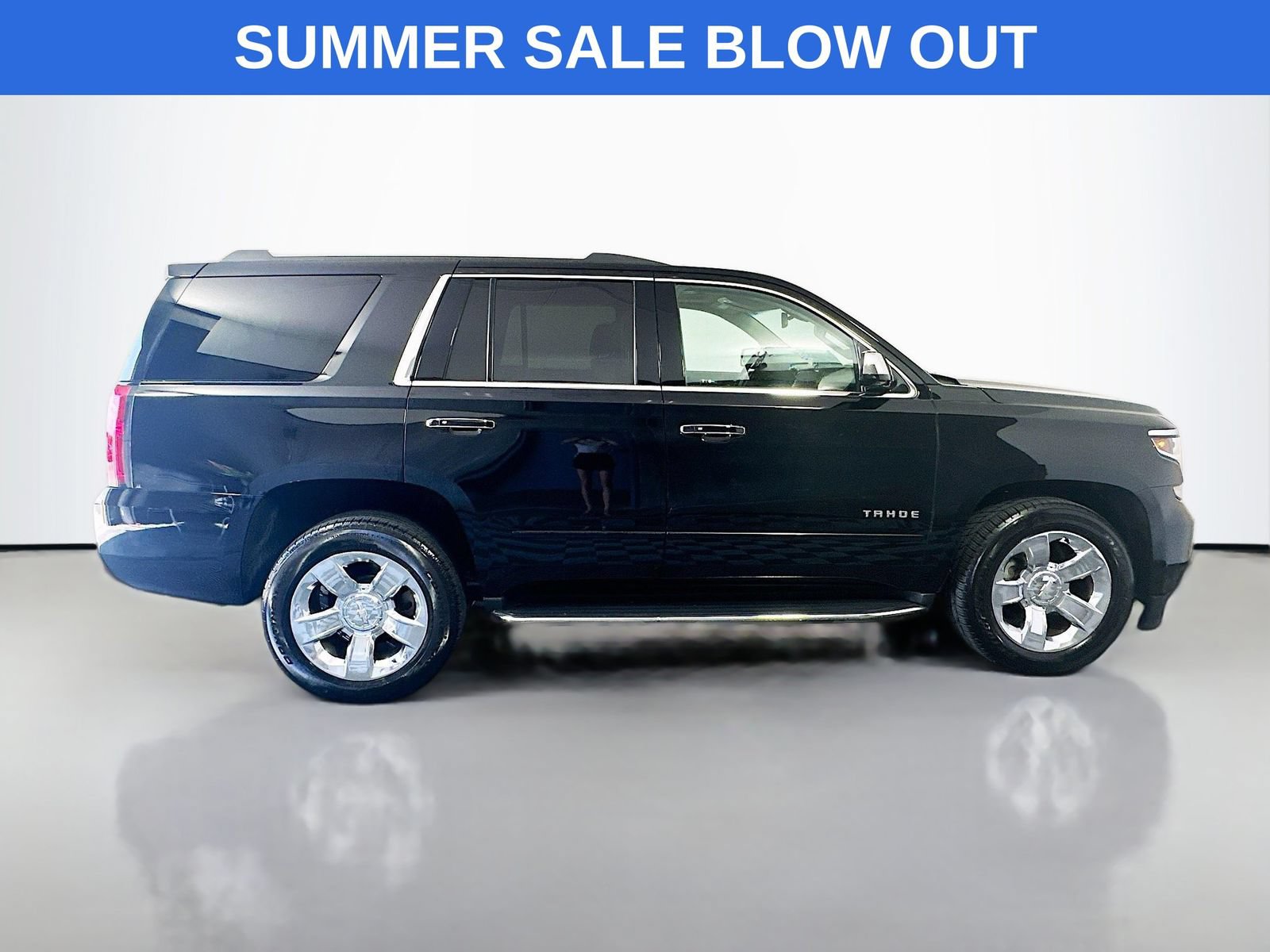 Used 2018 Chevrolet Tahoe Premier AWD/4WD image 8