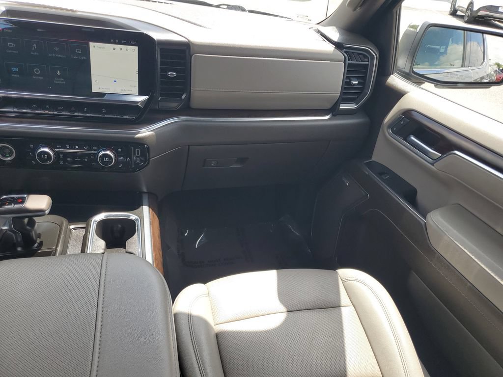 Used 2023 GMC Sierra 1500 SLT w/ SLT Premium Package AWD/4WD image 27
