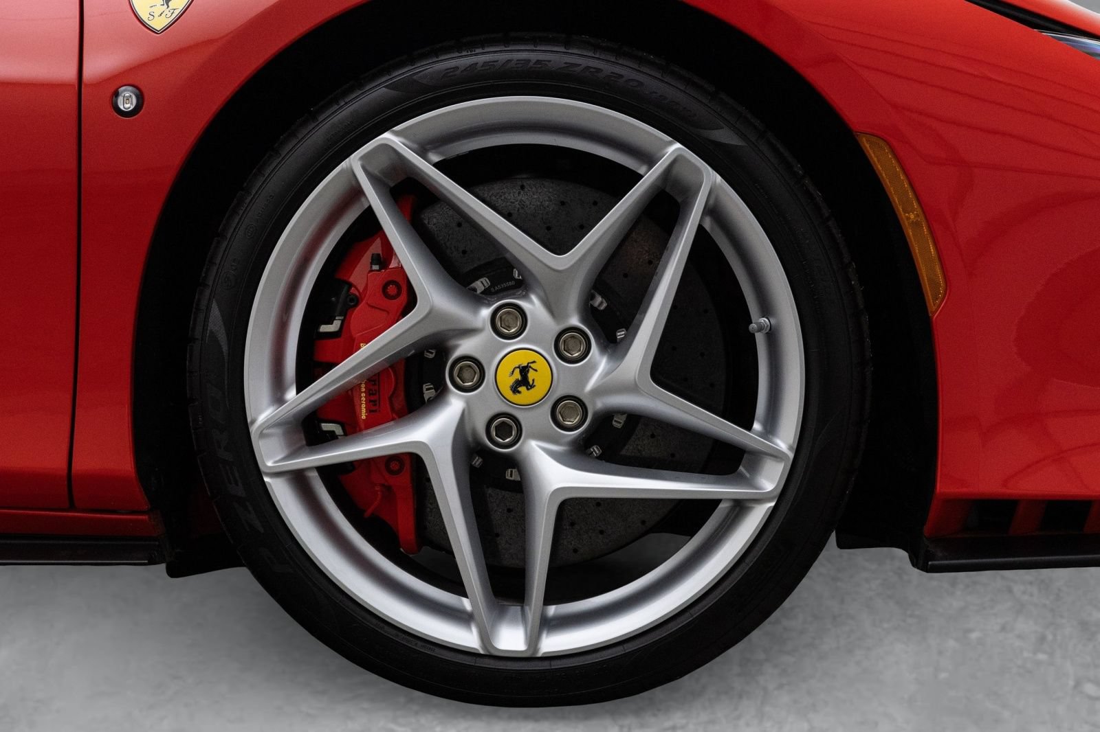 Used 2021 Ferrari F8 Tributo RWD image 7