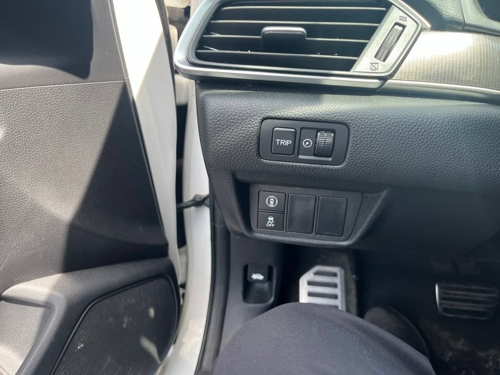 Used 2018 Honda Accord Sport image 11