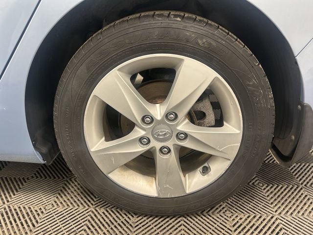 Used 2012 Hyundai Elantra GLS w/ Preferred Pkg 3 image 9