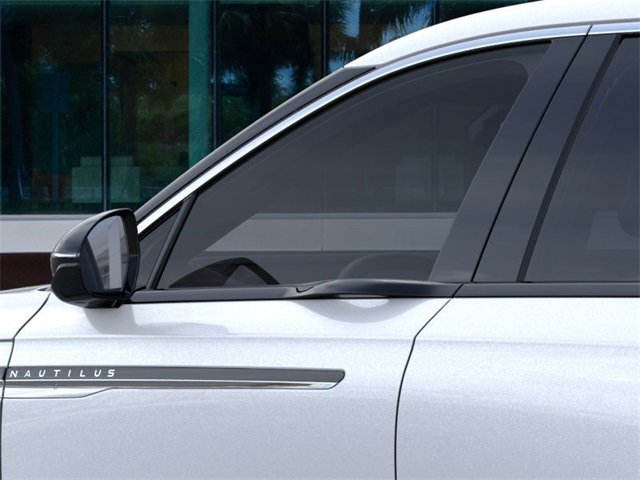 New 2024 Lincoln Nautilus Premier image 20