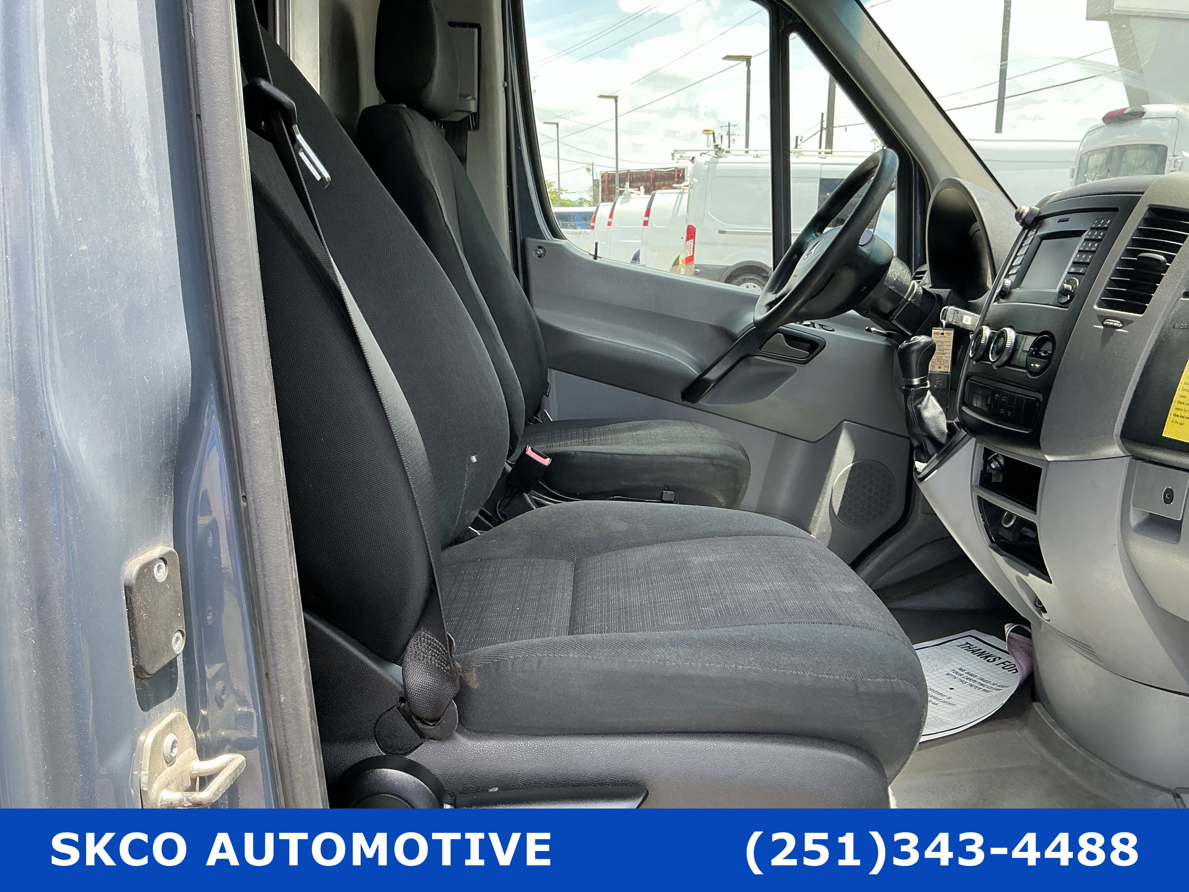 Used 2018 Mercedes-Benz Sprinter 2500 image 13