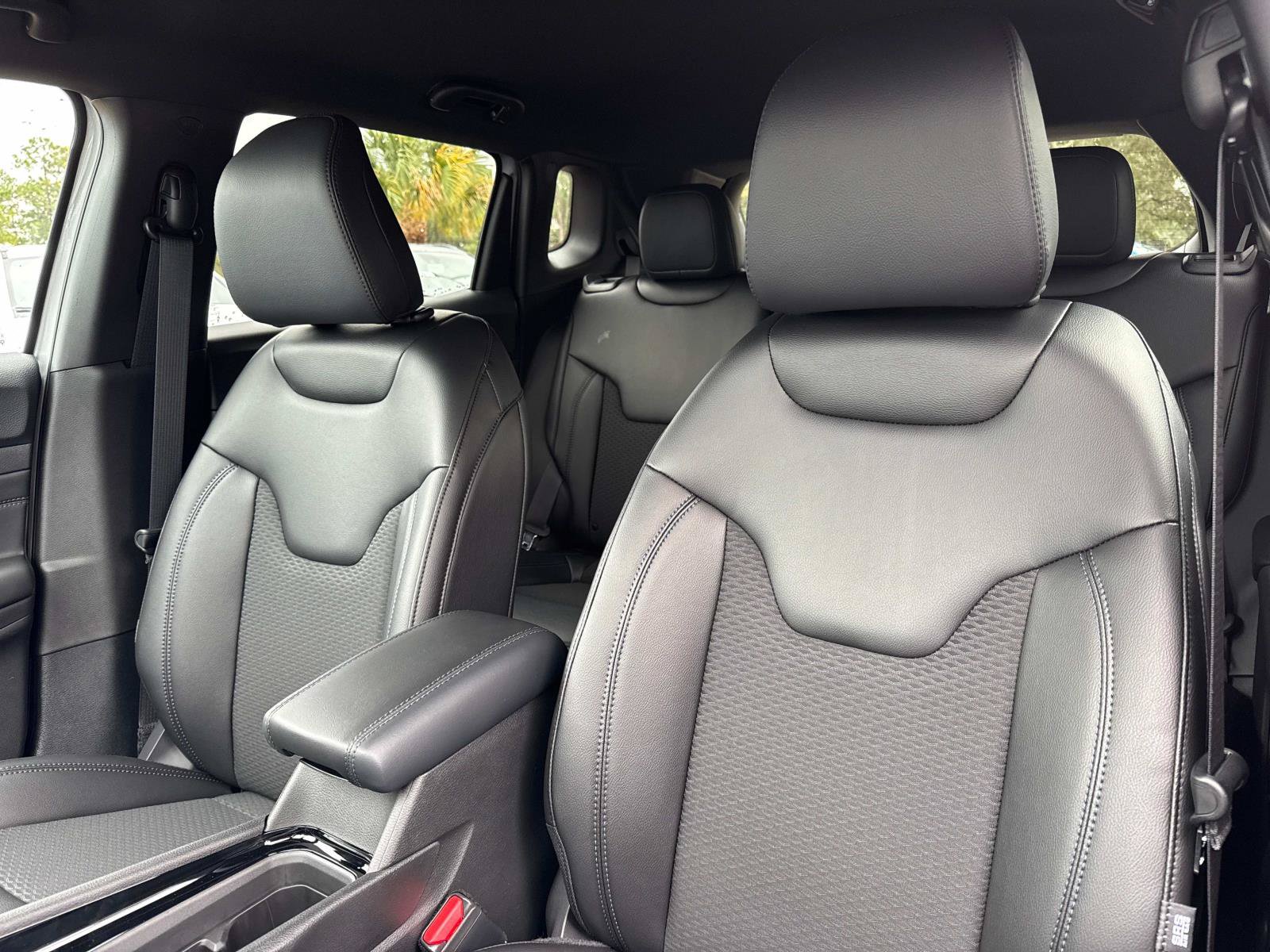 New 2026 Jeep Compass Latitude AWD/4WD image 20