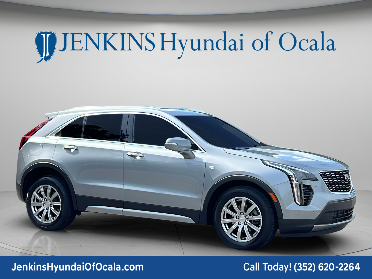 Used 2023 Cadillac XT4 Premium Luxury AWD/4WD image 1