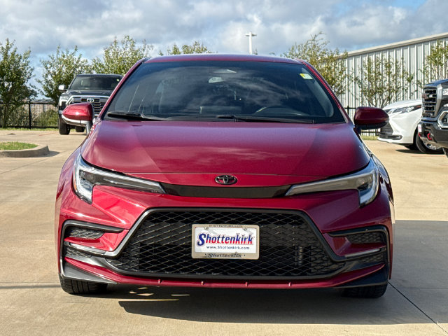 Used 2025 Toyota Corolla SE FWD image 2