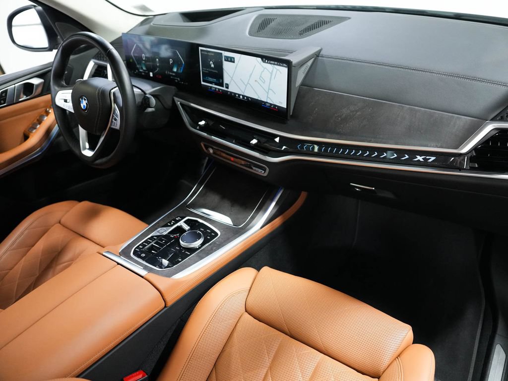 Used 2024 BMW X7 xDrive40i AWD/4WD image 47