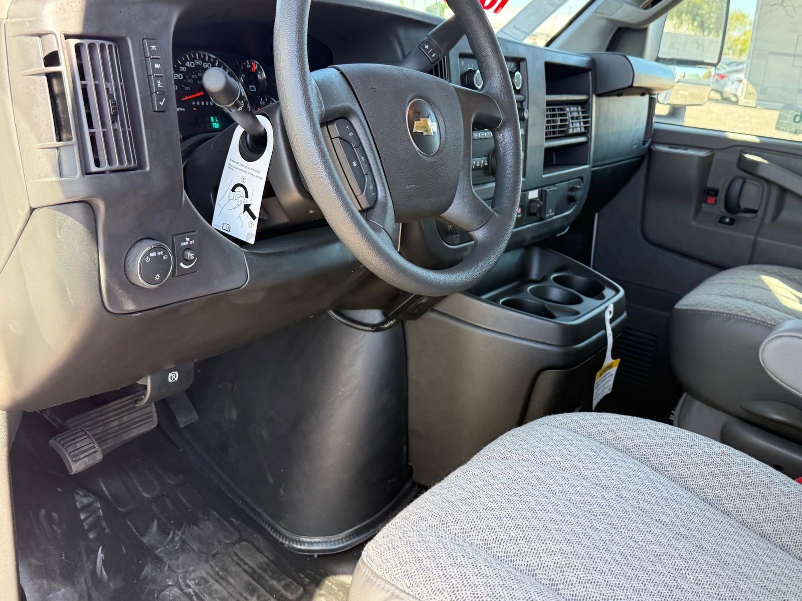 New 2024 Chevrolet Express 3500 w/ Power Convenience Package image 15