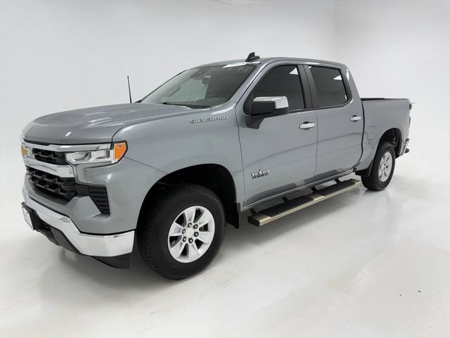 Used 2024 Chevrolet Silverado 1500 LT w/ Leather Package RWD image 5