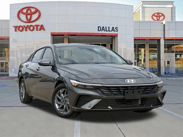 Used 2025 Hyundai Elantra Blue