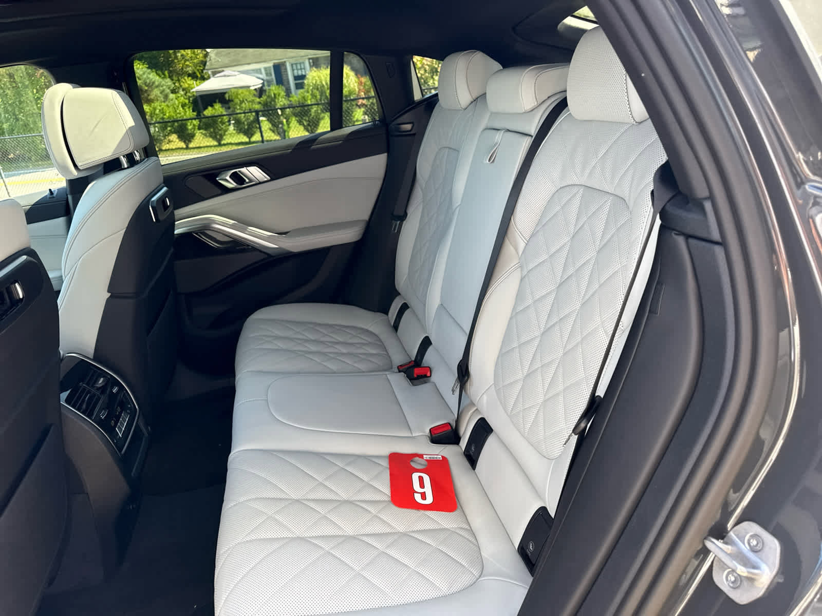 New 2026 BMW X6 xDrive40i w/ Climate Comfort Package image 15