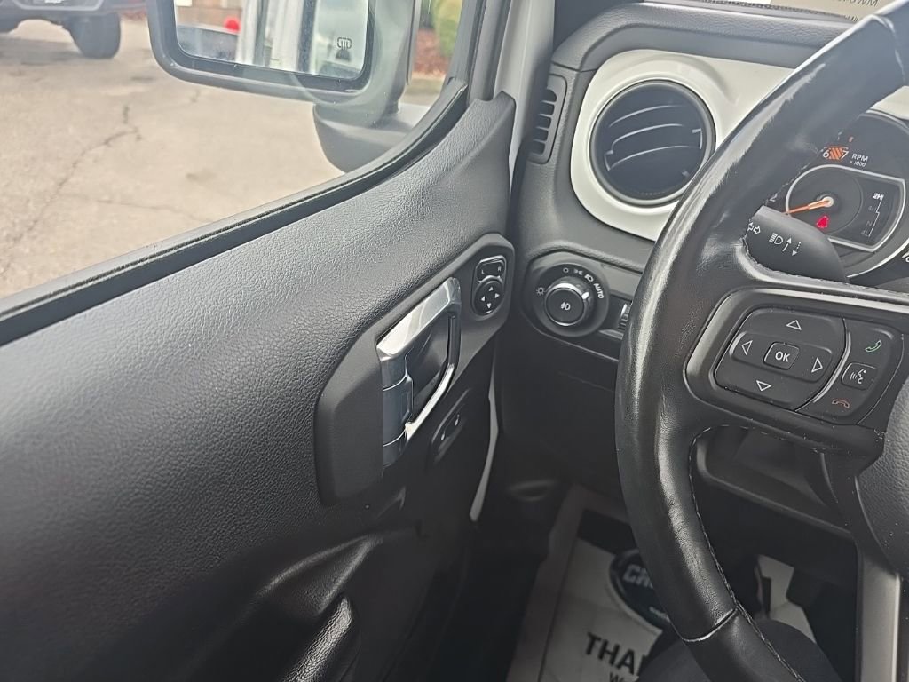 Used 2021 Jeep Wrangler Unlimited Islander AWD/4WD image 14