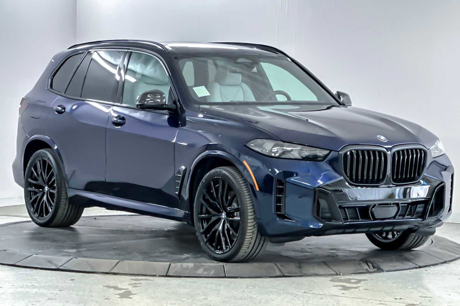New 2026 BMW X5 xDrive40i w/ M Sport Package image 9