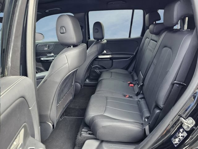 Used 2024 Mercedes-Benz GLB 250 image 32