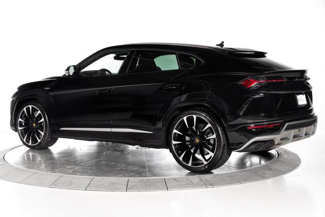 Used 2022 Lamborghini Urus AWD/4WD image 3