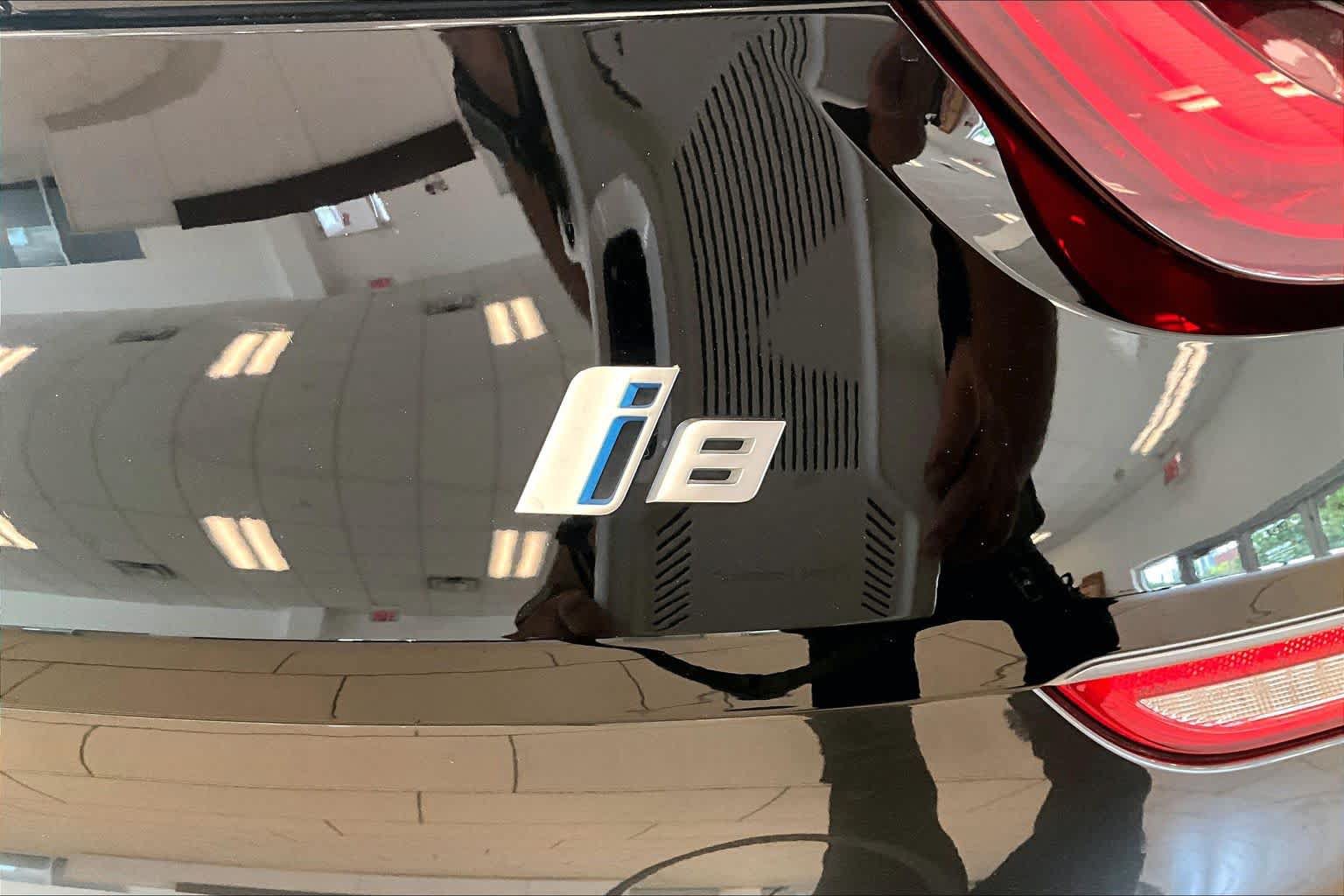 Used 2019 BMW i8 Coupe AWD/4WD image 9