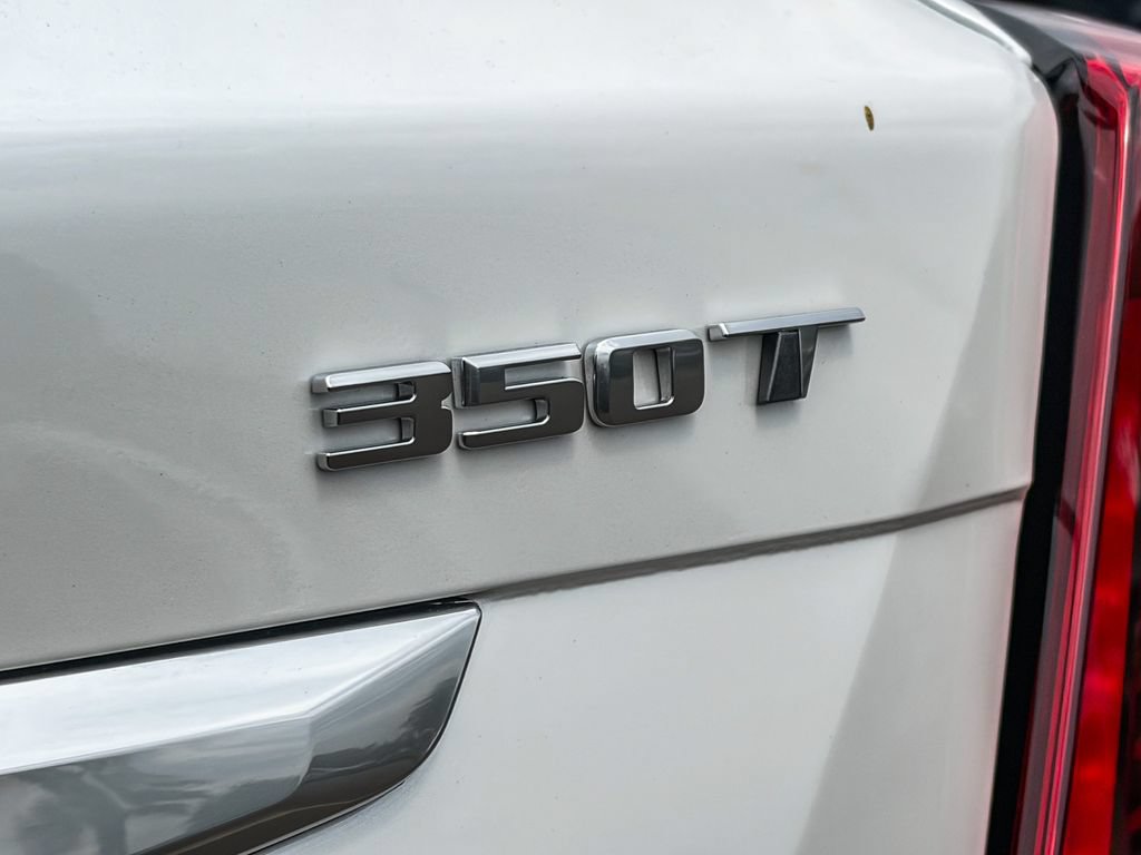 Certified 2023 Cadillac XT5 Premium Luxury w/ Technology Package FWD image 5