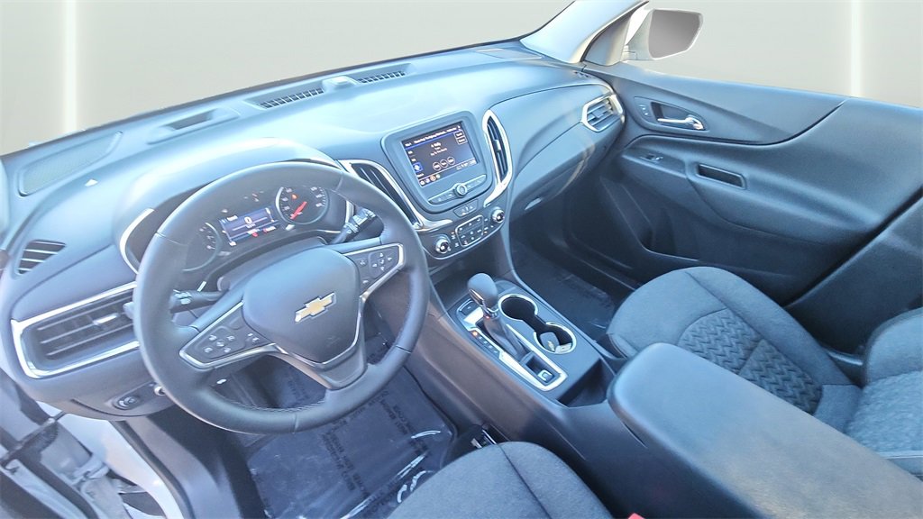 Used 2024 Chevrolet Equinox LT image 17