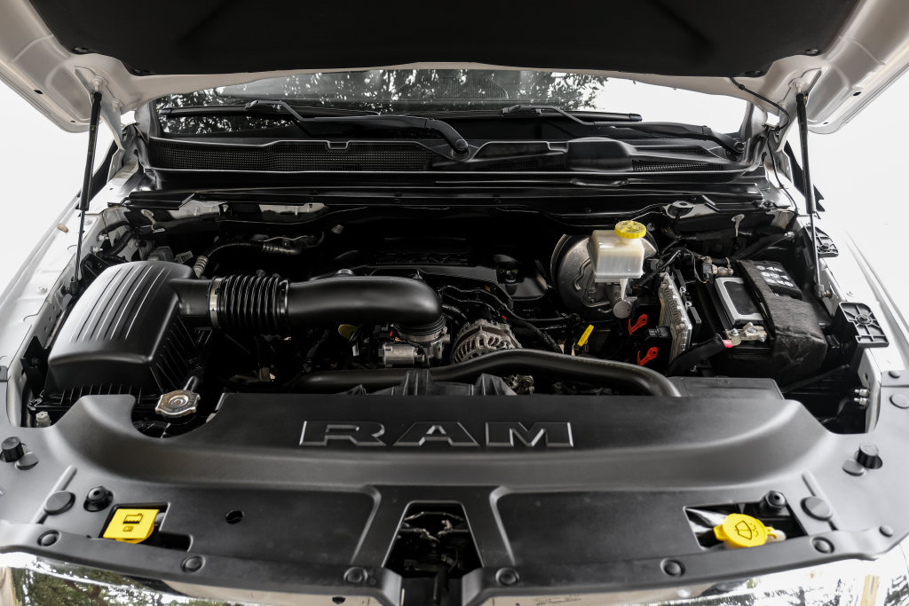 Used 2022 RAM 1500 Laramie AWD/4WD image 7