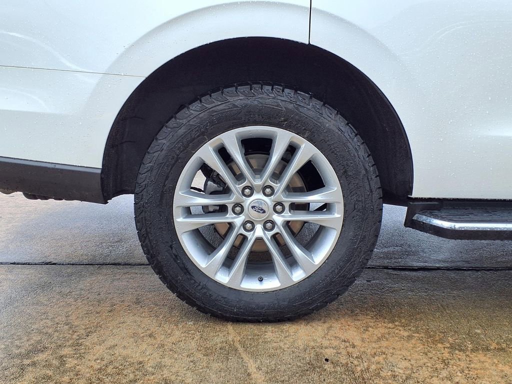 Used 2022 Ford Expedition XLT AWD/4WD image 9