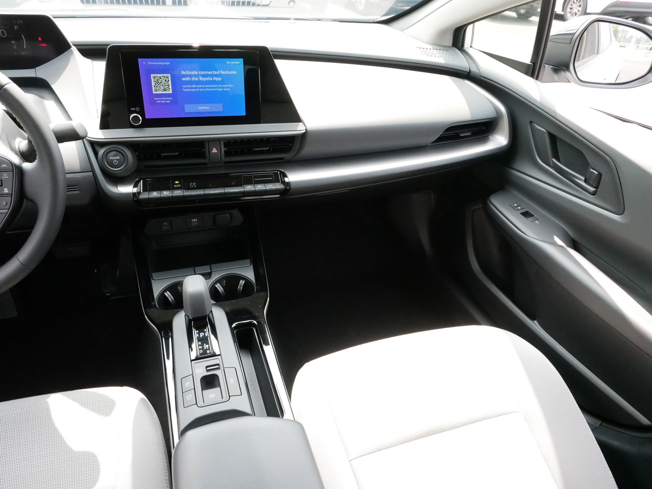 Certified 2024 Toyota Prius LE image 11