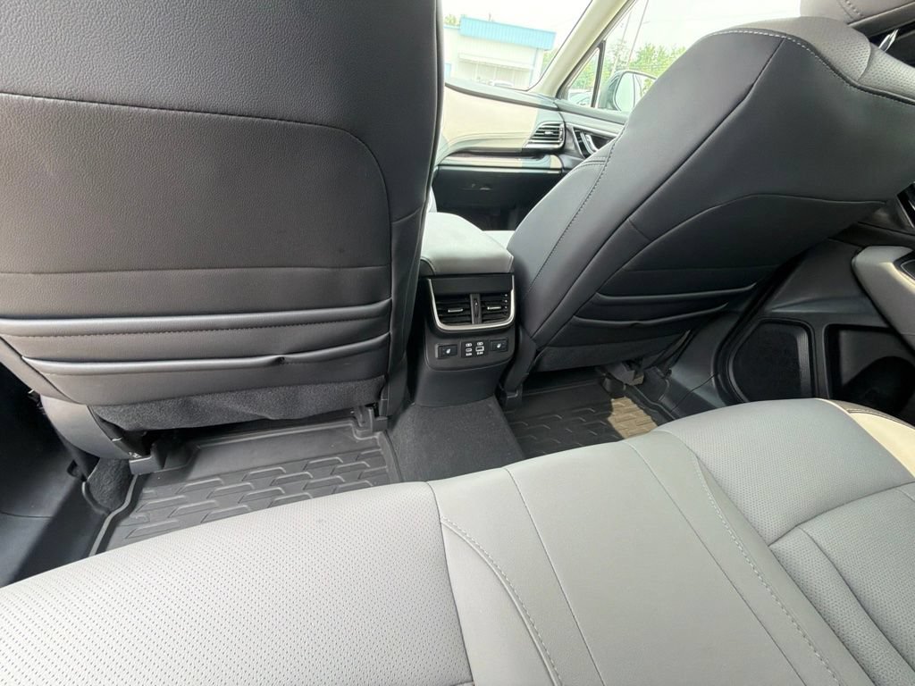 Certified 2024 Subaru Outback Limited AWD/4WD image 16