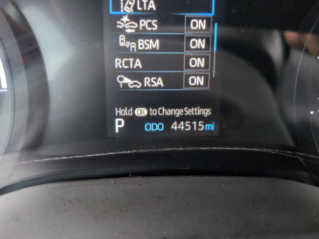 Used 2024 Toyota Sienna LE FWD image 16