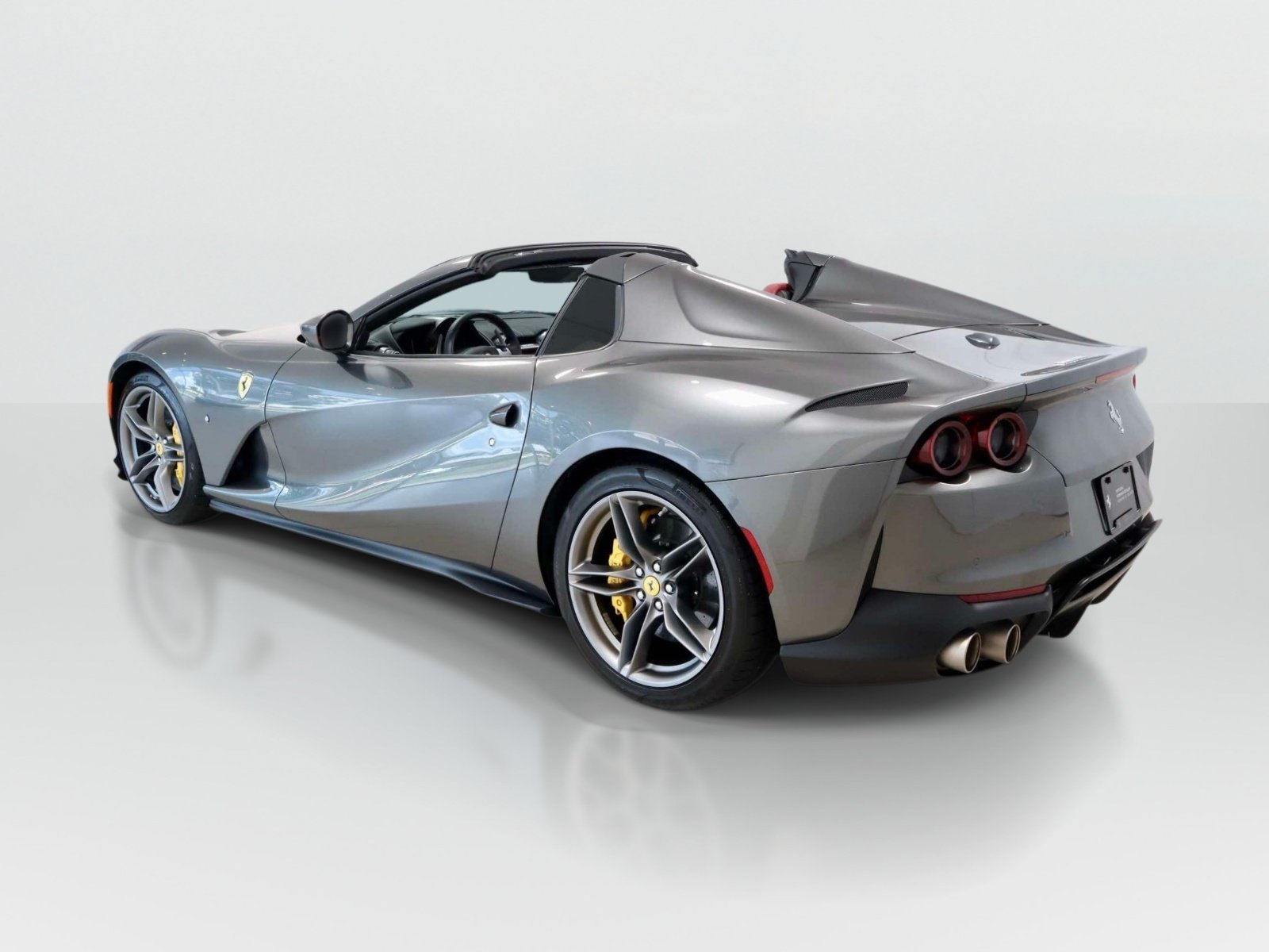 Used 2018 Ferrari 488 Spider RWD image 44