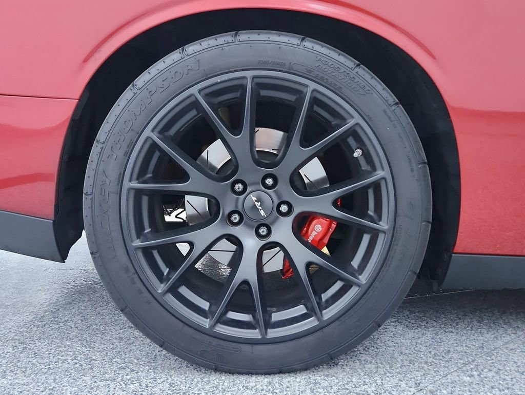 Used 2016 Dodge Challenger SRT Hellcat image 16