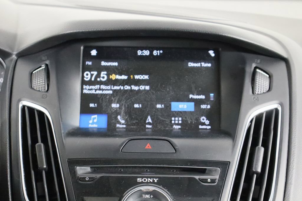 Used 2018 Ford Focus Titanium image 29