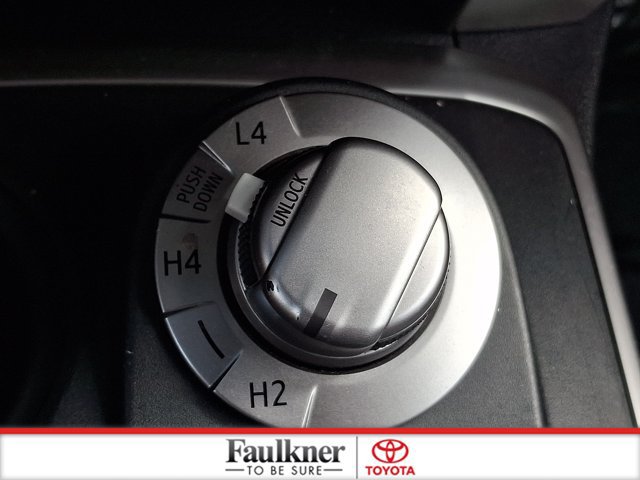 Certified 2016 Toyota 4Runner SR5 AWD/4WD image 22