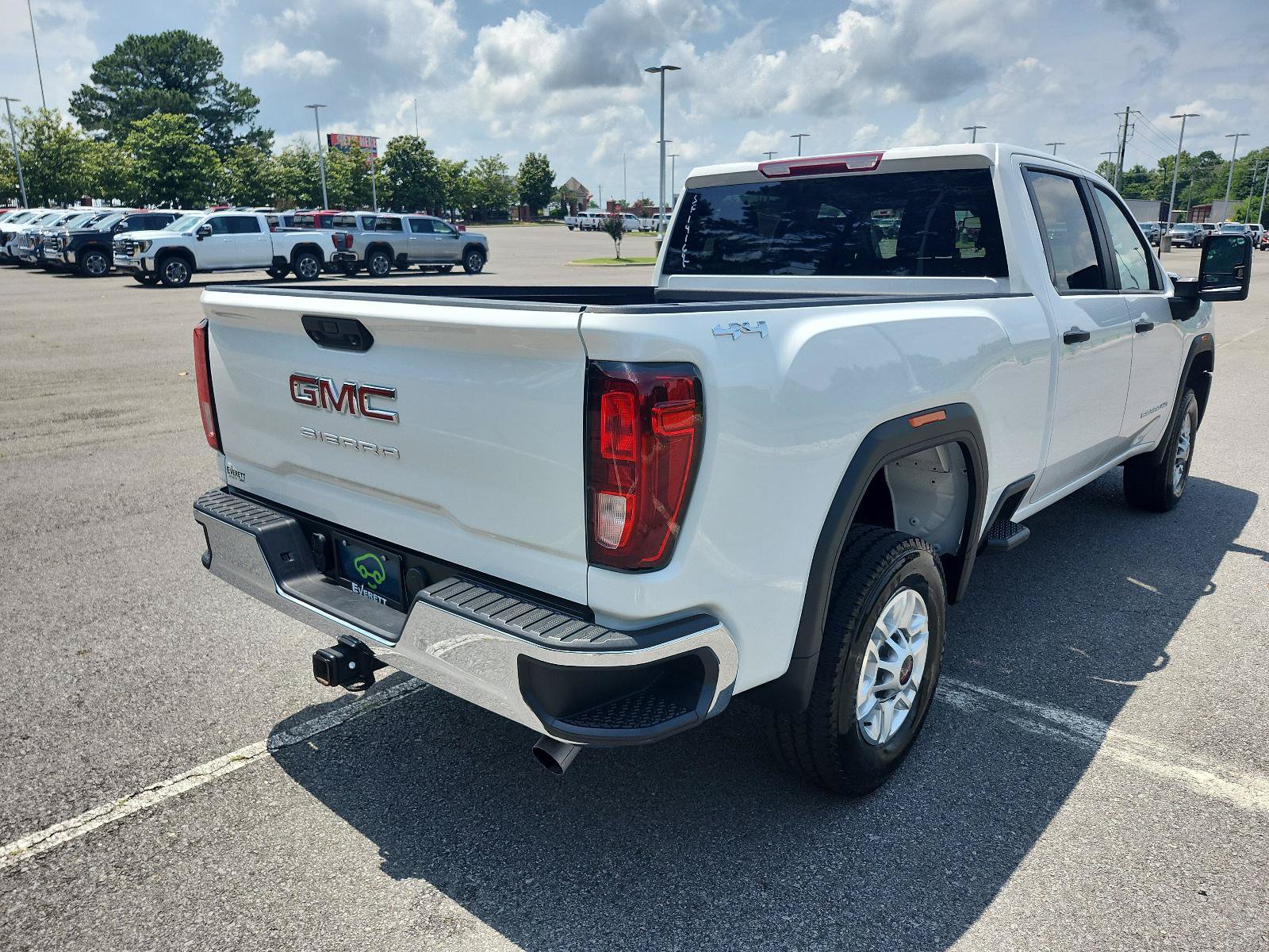 Certified 2025 GMC Sierra 2500 Pro w/ Convenience Package AWD/4WD image 3