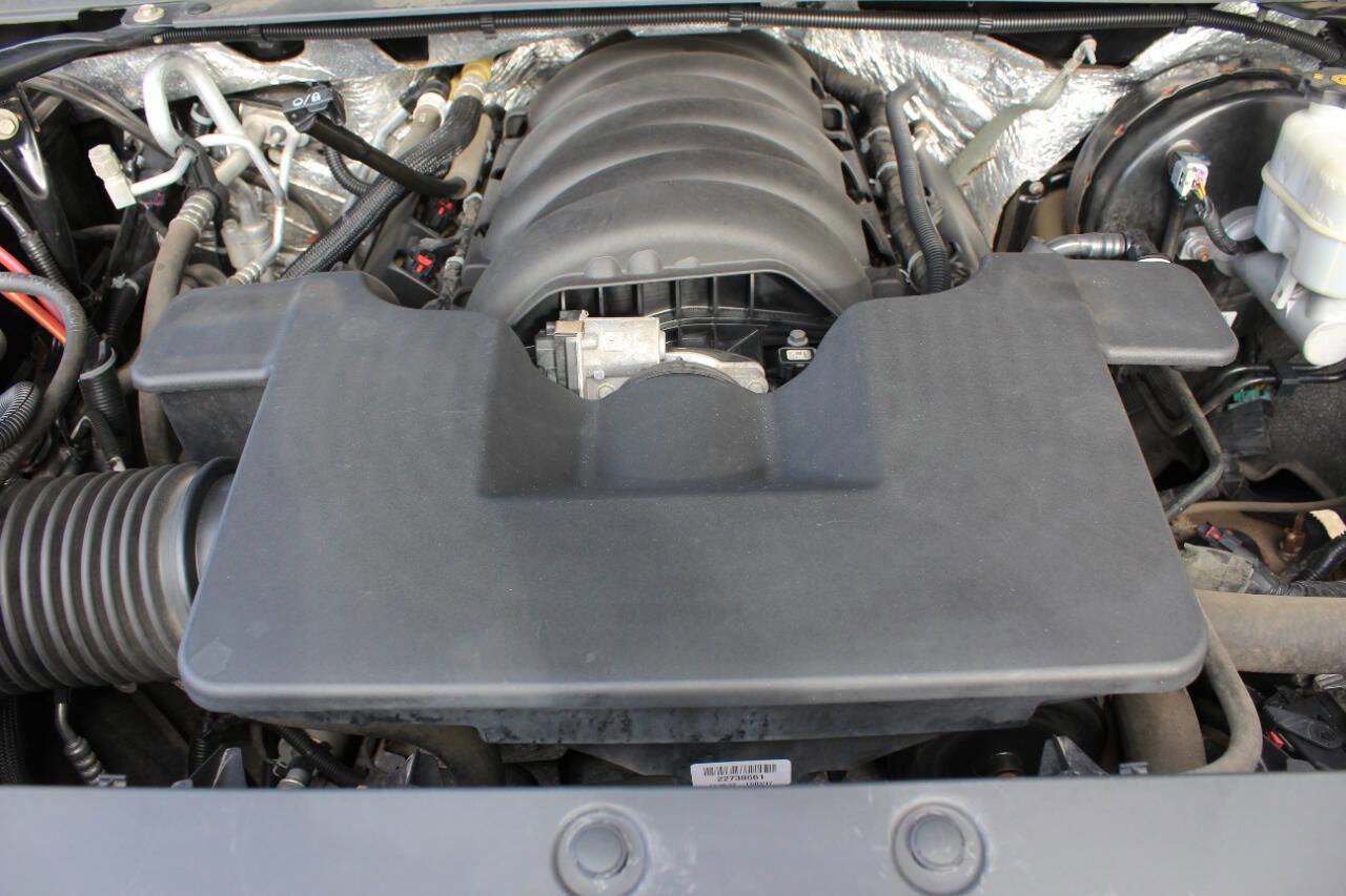 Used 2018 GMC Yukon SLT w/ HD Trailering Package image 28