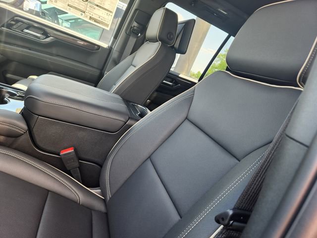 New 2026 GMC Yukon Elevation w/ Elevation Premium Package AWD/4WD image 13