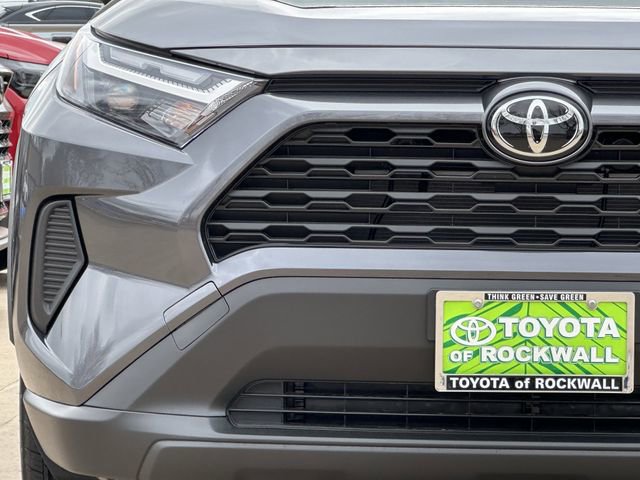 Used 2025 Toyota RAV4 LE image 8