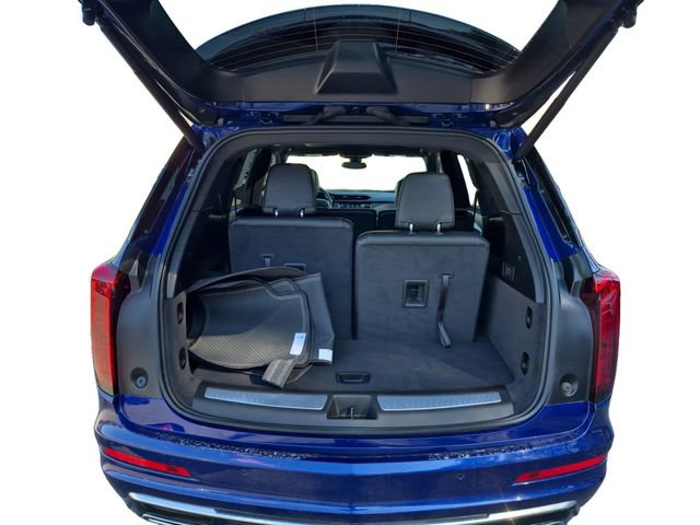 Used 2025 Cadillac XT6 Luxury image 19