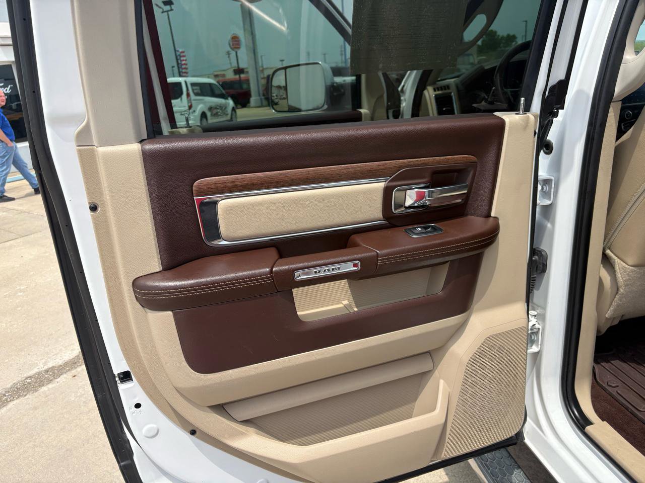 Used 2018 RAM 3500 Laramie AWD/4WD image 35