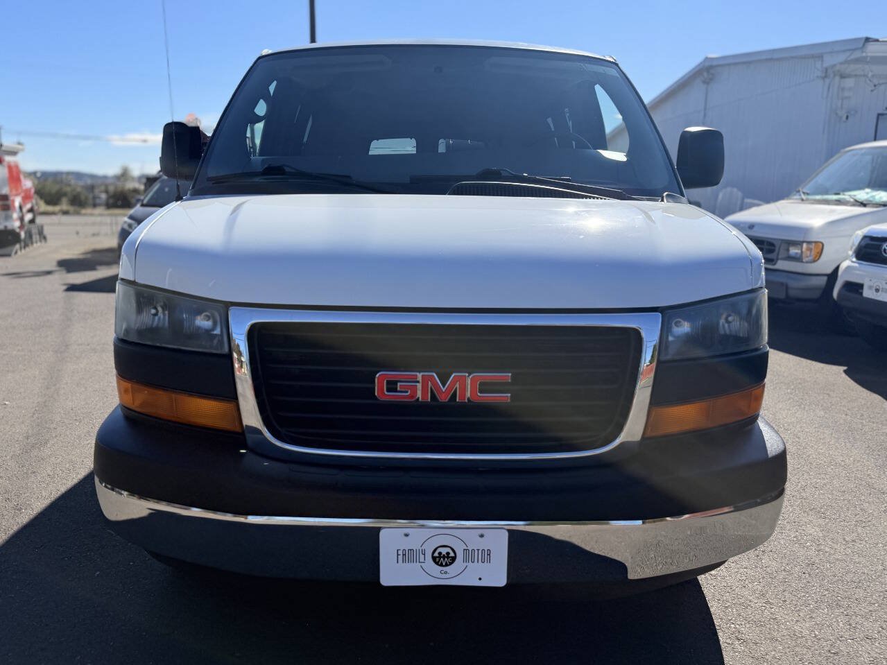 Used 2008 GMC Savana 3500 Extended Passenger w/ LT Preferred Equipment Group RWD image 4