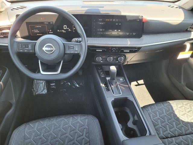 New 2026 Nissan Kicks SV image 7